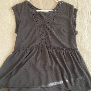 Black DR2 blouse, size medium